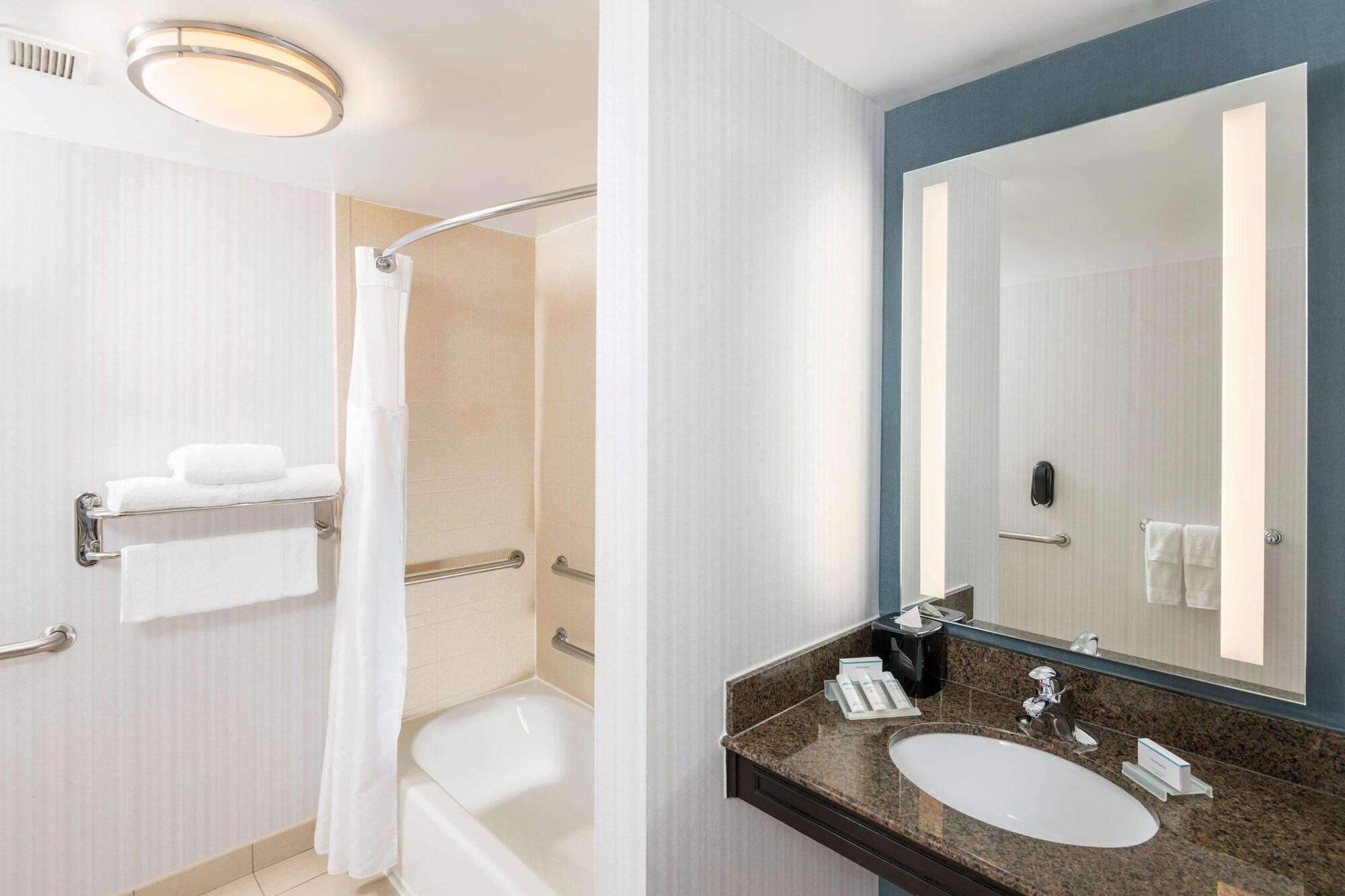 Hilton Garden Inn Silver Spring White Oak Exteriér fotografie
