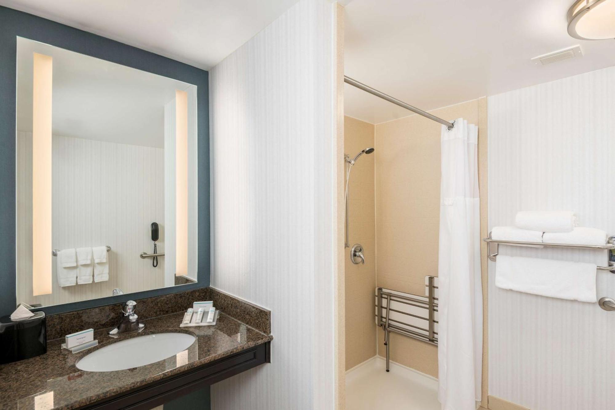 Hilton Garden Inn Silver Spring White Oak Exteriér fotografie