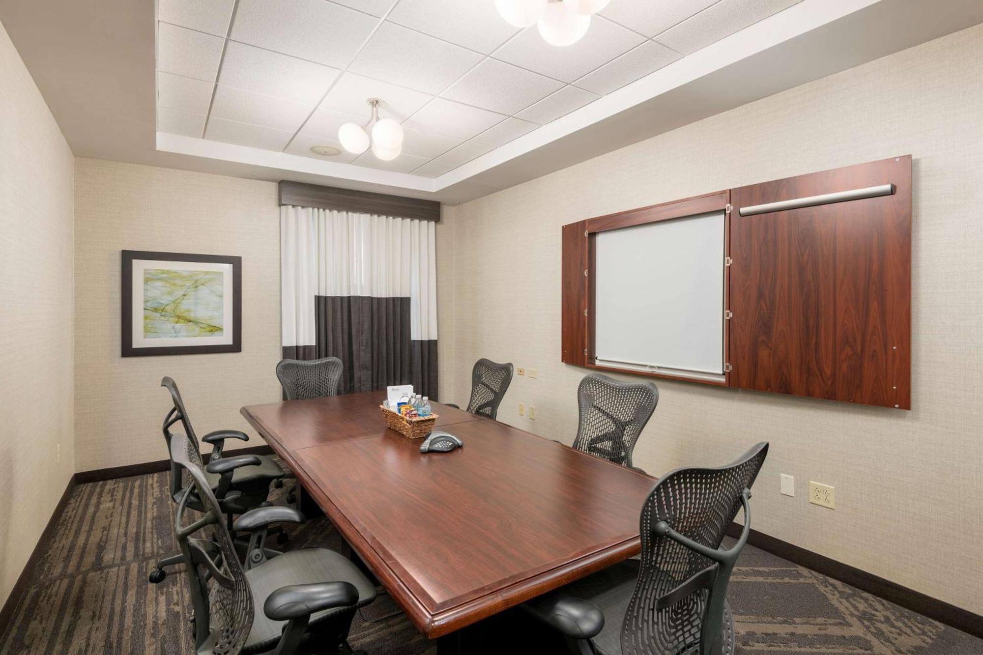 Hilton Garden Inn Silver Spring White Oak Exteriér fotografie